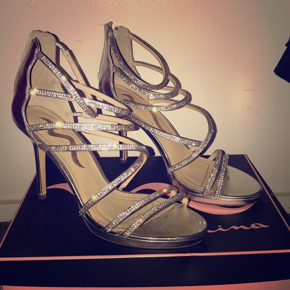 Diamond heels